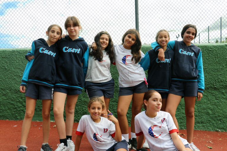 Grupo de niñas multicultural, socializacion como reto en la actualidad