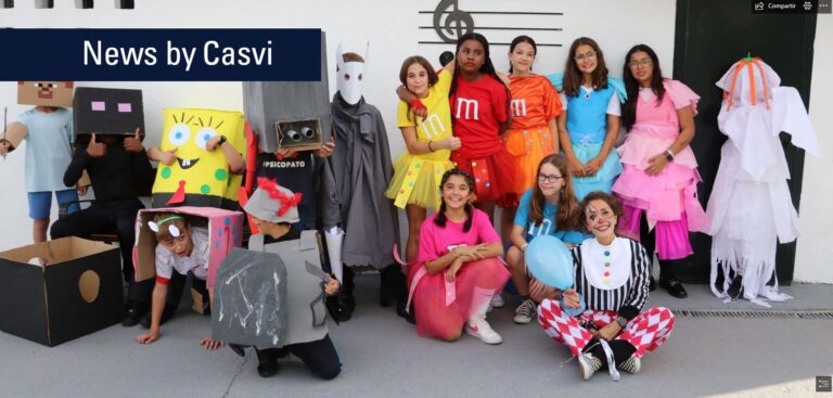 Foto de portada de News By Casvi del mes de noviembre. Alumnos disfrazados en Halloween