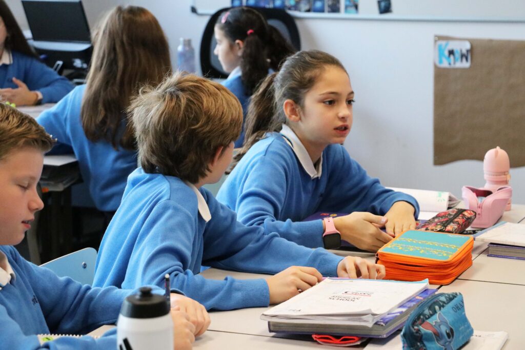 Alumnos de Casvi Tres Cantos en clase de autoestima en niños