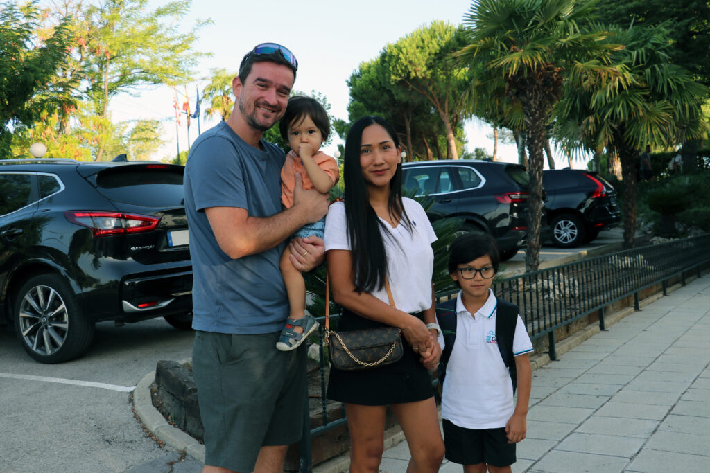 familia_colegio_casvi_primer_dia