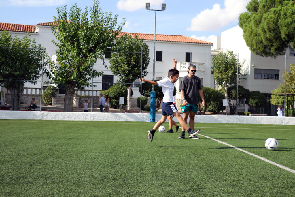 Jugador_futbol_extraescolar_casvi_alumno