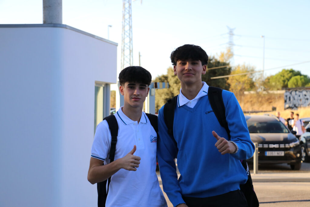 Alumnos de Casvi Tres Cantos en el primer día de clase