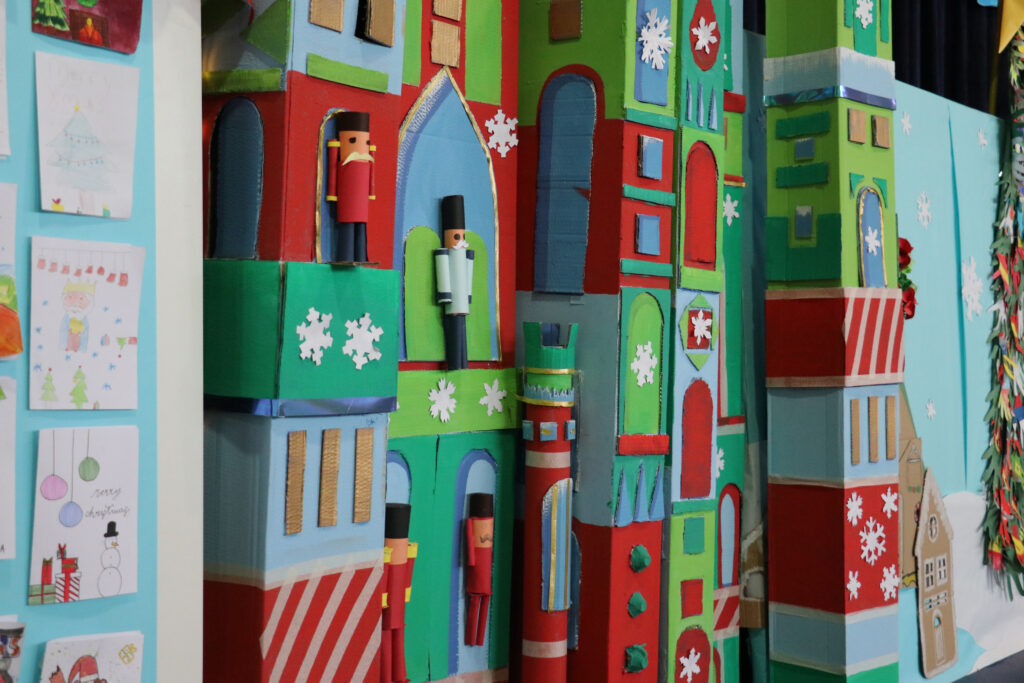 Decoración del festival de Navidad de Casvi International American School