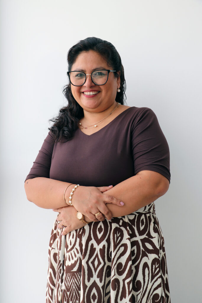 Rosa Elena Galarza_Head_of_School_Casvi